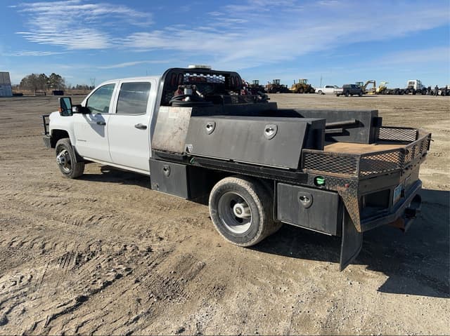 Image of Chevrolet 3500 equipment image 2