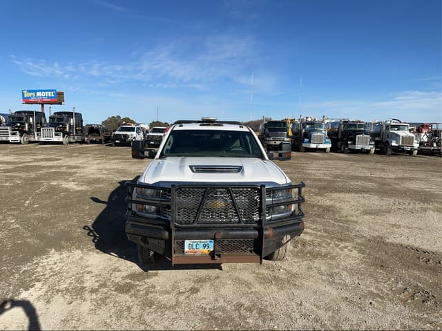 Image of Chevrolet 3500 equipment image 3