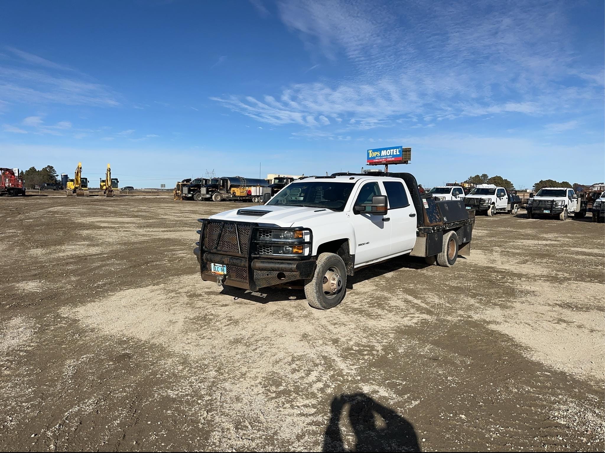 2019 Chevrolet 3500 Equipment Image0
