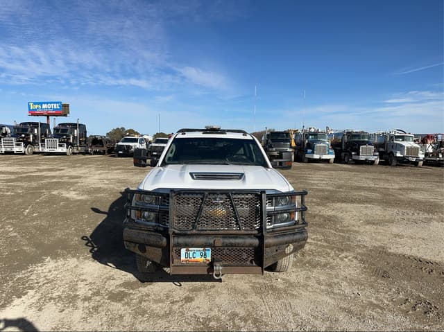 Image of Chevrolet 3500 equipment image 1