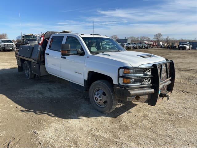 Image of Chevrolet 3500 equipment image 2