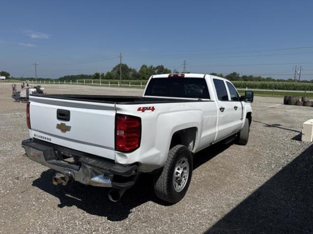Image of Chevrolet 3500 equipment image 2