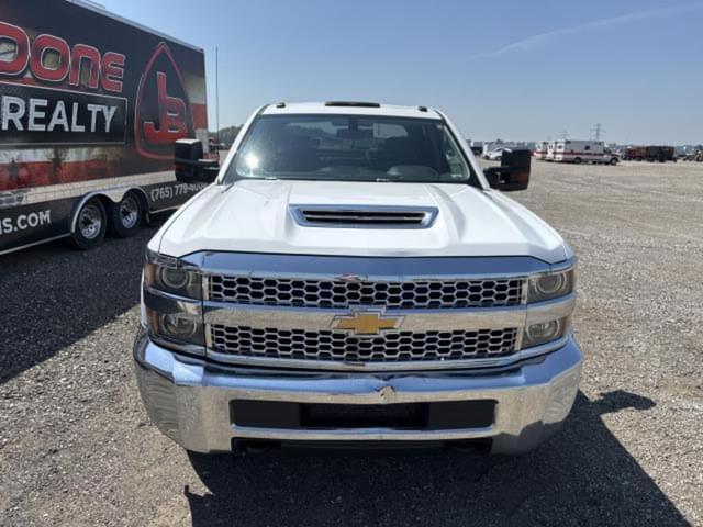 Image of Chevrolet 3500 equipment image 4