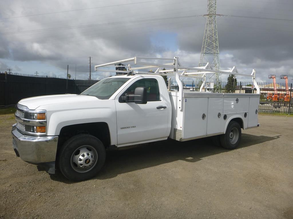 Image of Chevrolet 3500 Primary image