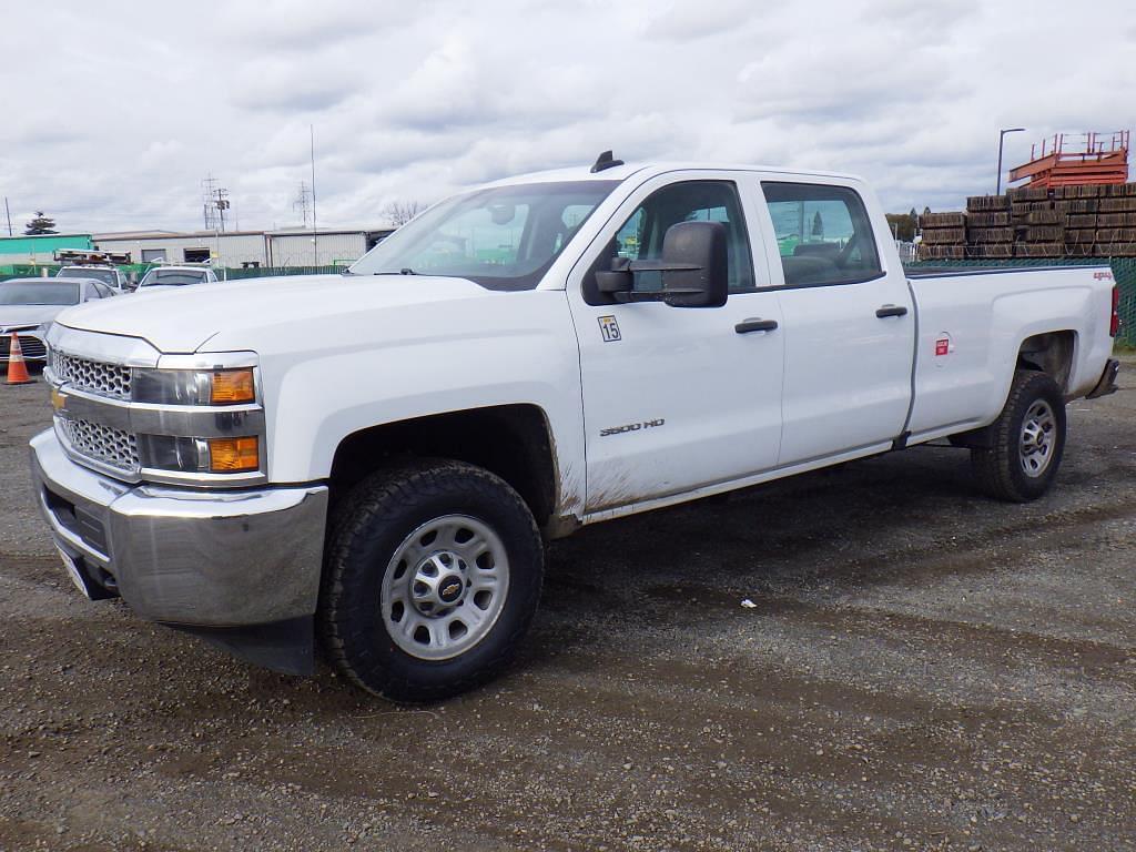 Image of Chevrolet 3500HD Primary image