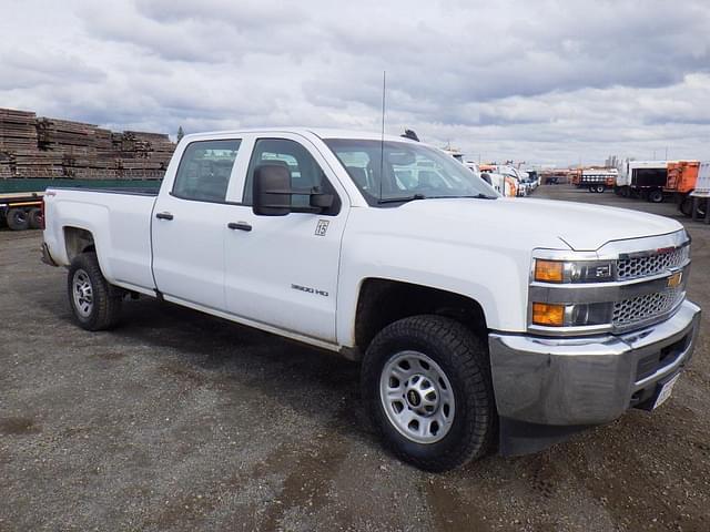 Image of Chevrolet 3500HD equipment image 1