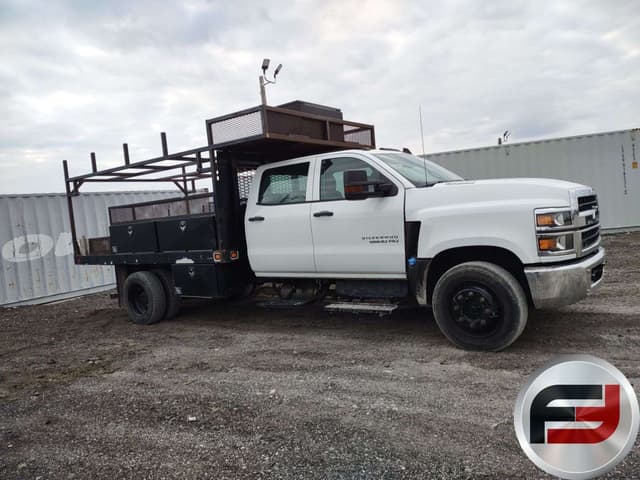 Image of Chevrolet 5500HD equipment image 3