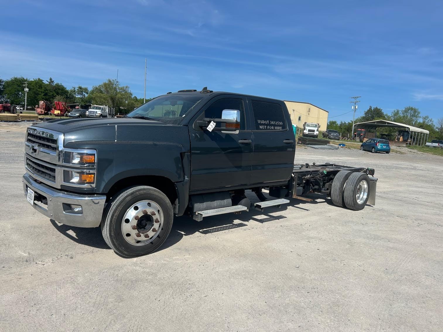 2019 Chevrolet 6500HD Equipment Image0