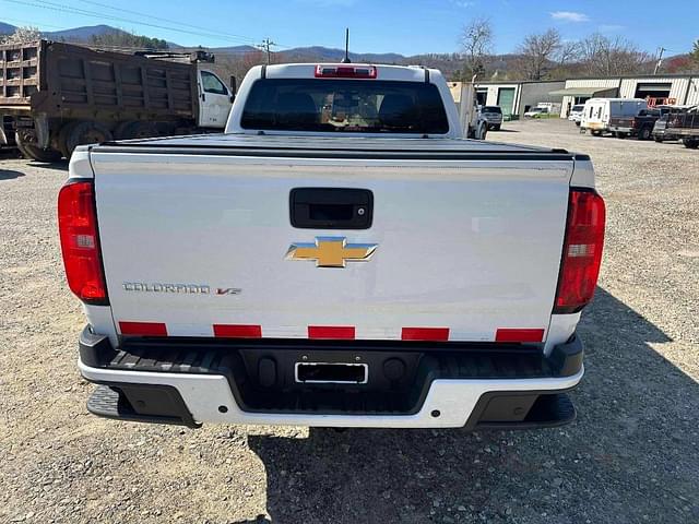 Image of Chevrolet Colorado equipment image 4