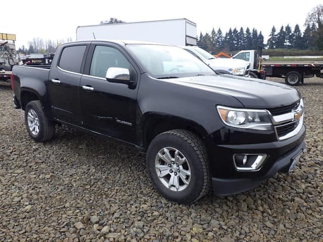 Image of Chevrolet Colorado equipment image 2