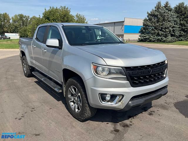 Image of Chevrolet Colorado equipment image 2