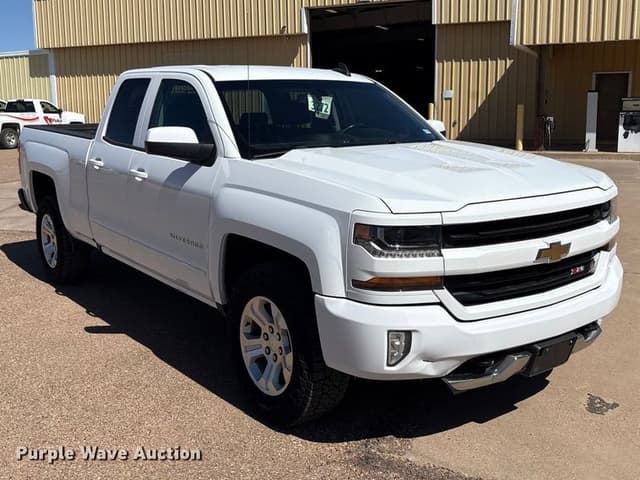 Image of Chevrolet 1500 equipment image 2