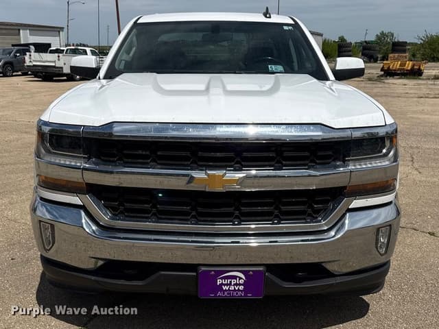 Image of Chevrolet 1500 equipment image 1