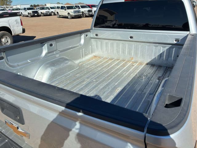 Image of Chevrolet 1500 equipment image 3