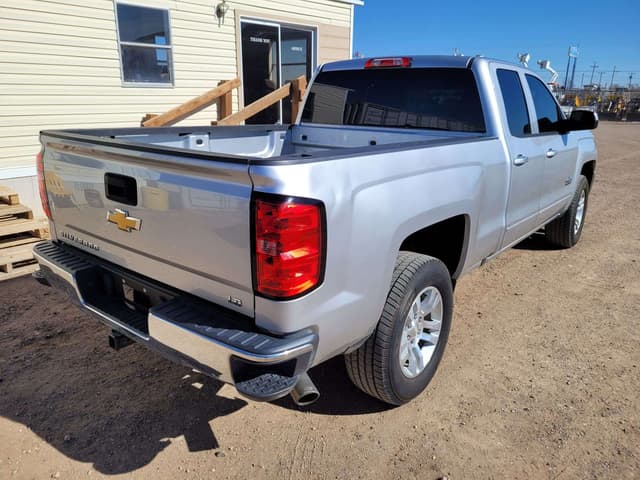 Image of Chevrolet 1500 equipment image 4