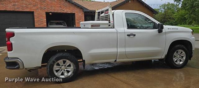 Image of Chevrolet 1500 equipment image 3