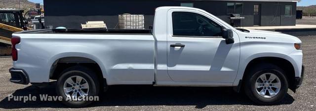 Image of Chevrolet 1500 equipment image 3