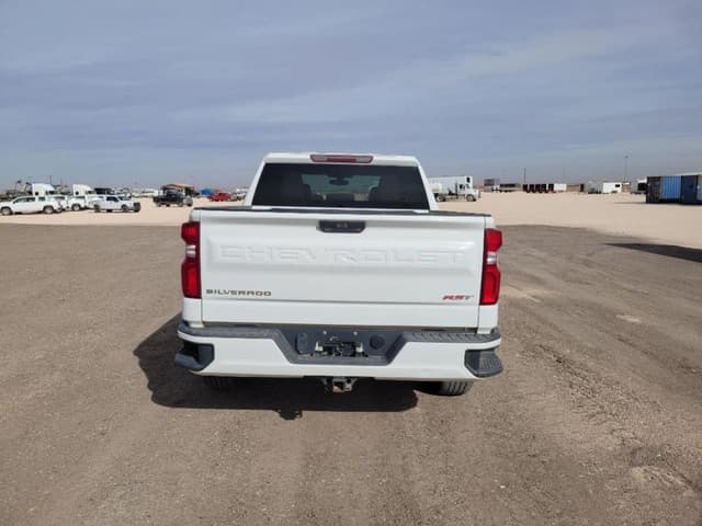 Image of Chevrolet 1500 equipment image 3