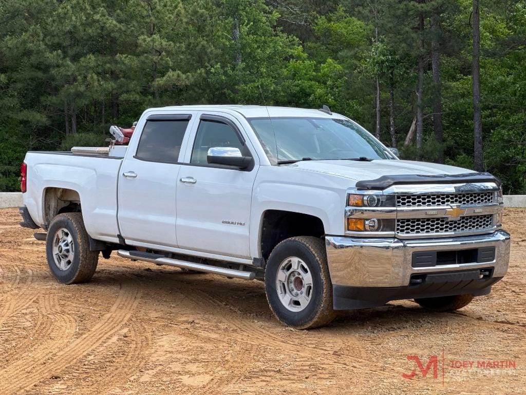 2019 Chevrolet 2500 Equipment Image0