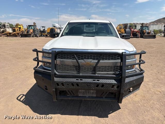 Image of Chevrolet 2500HD equipment image 1