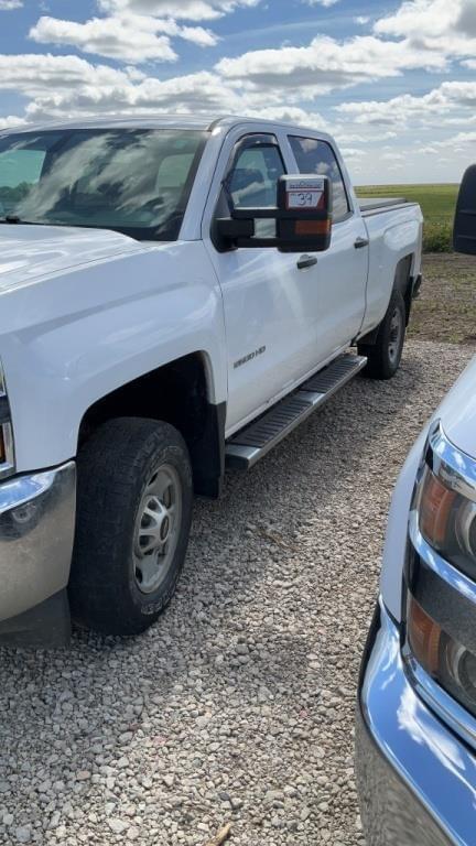 Image of Chevrolet 2500HD equipment image 1