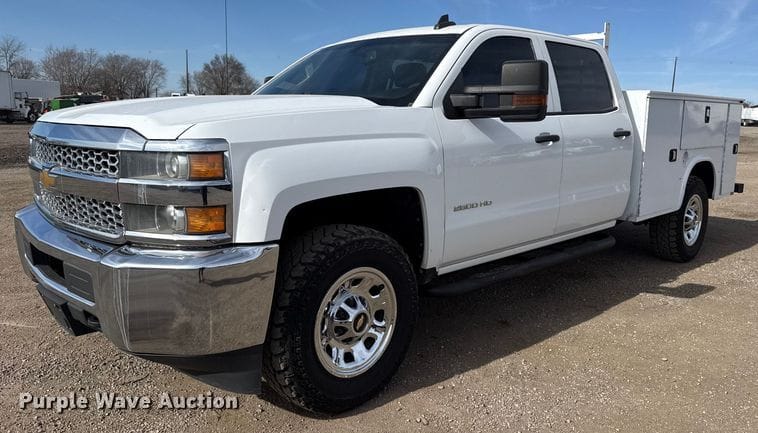 2019 Chevrolet 2500HD Equipment Image0