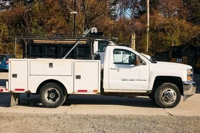 2019 Chevrolet 3500HD Equipment Image0