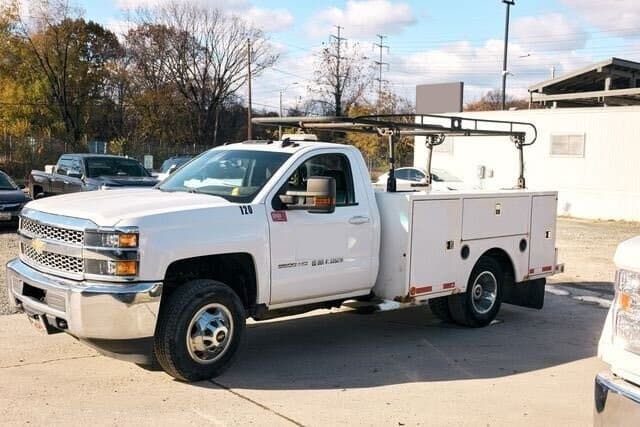 Image of Chevrolet 3500HD equipment image 1
