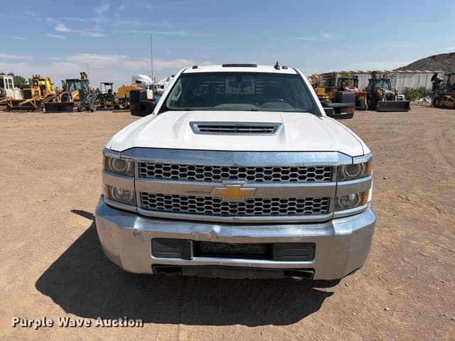 Image of Chevrolet 3500HD equipment image 1