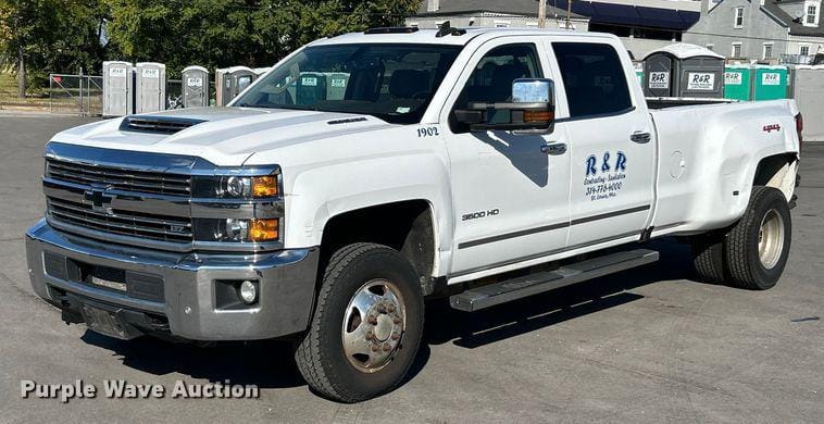 2019 Chevrolet 3500HD Equipment Image0