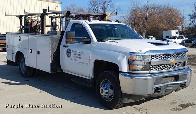 Image of Chevrolet 3500HD equipment image 2