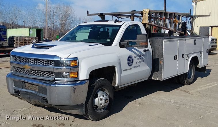 2019 Chevrolet 3500HD Equipment Image0