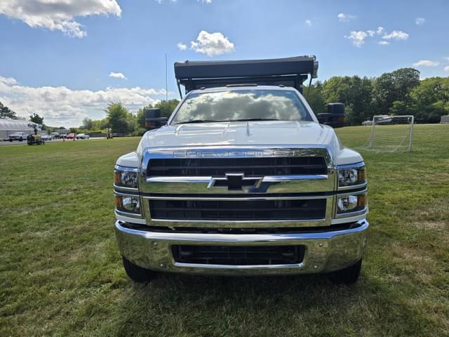 Image of Chevrolet 5500HD equipment image 2