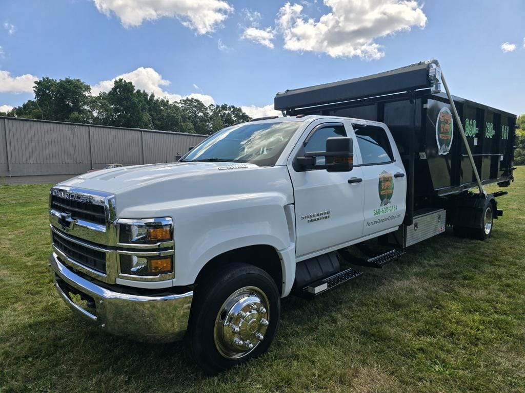 2019 Chevrolet 5500HD Equipment Image0