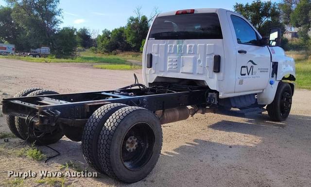 Image of Chevrolet 5500HD equipment image 4