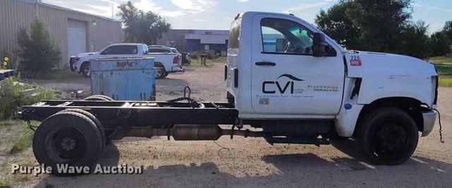 Image of Chevrolet 5500HD equipment image 3