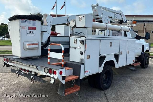 Image of Chevrolet 6500HD equipment image 4