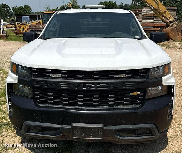 Image of Chevrolet Silverado equipment image 1