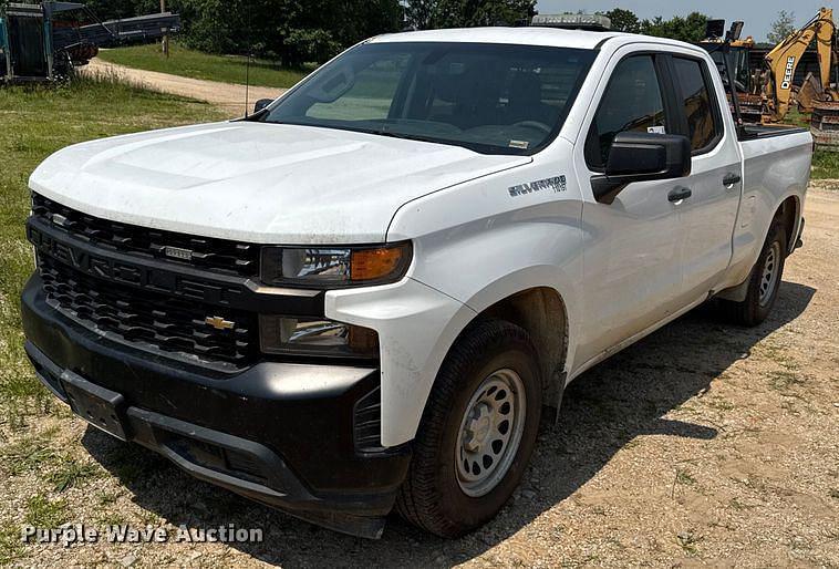 Image of Chevrolet Silverado Primary image