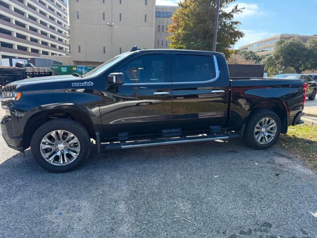 Image of Chevrolet Silverado equipment image 4