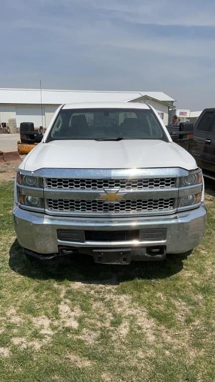 Image of Chevrolet 2500HD Primary image