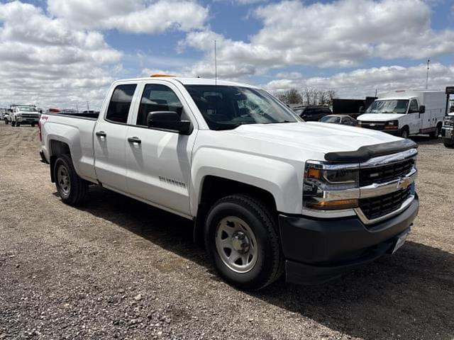 Image of Chevrolet Silverado equipment image 4