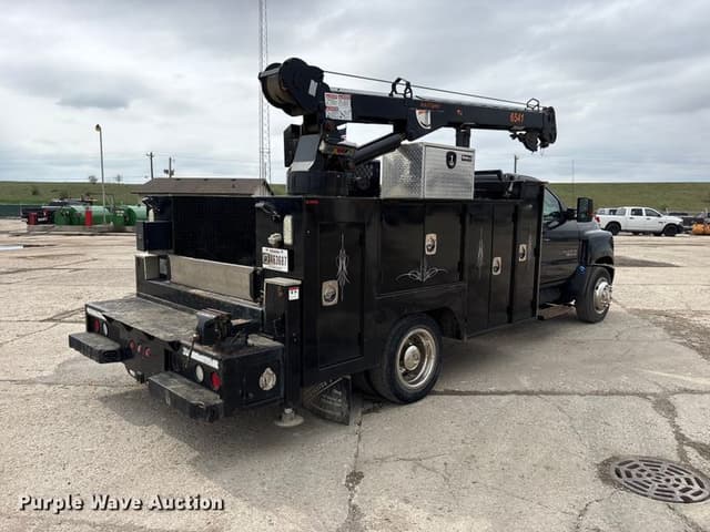 Image of Chevrolet 5500HD equipment image 4