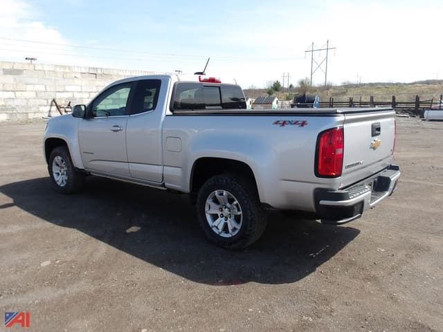 Image of Chevrolet Colorado equipment image 2