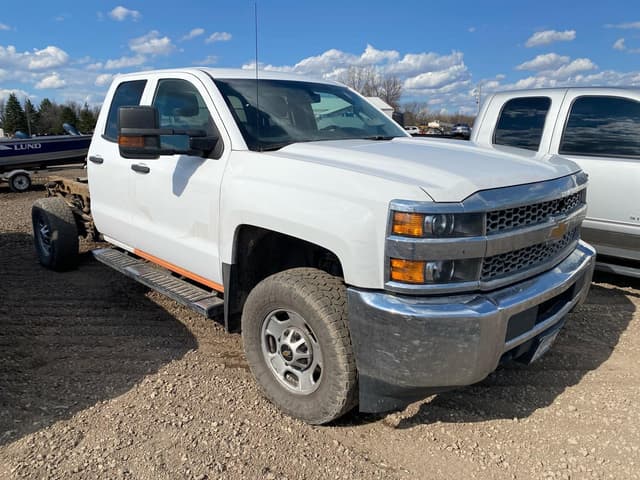 Image of Chevrolet 2500 equipment image 2