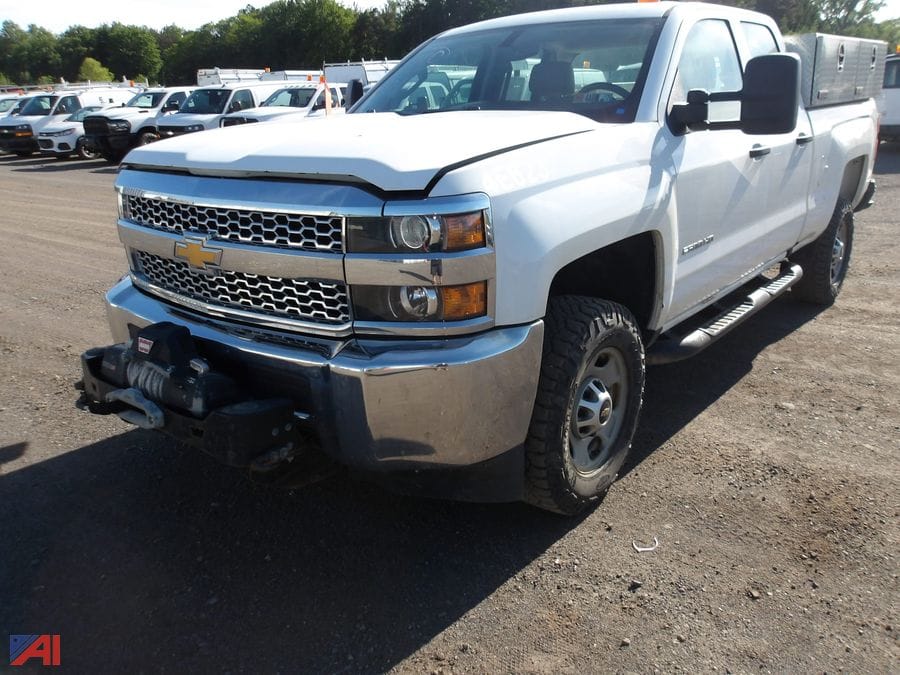 2019 Chevrolet 2500HD Equipment Image0
