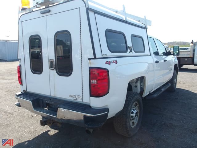 Image of Chevrolet 2500HD equipment image 4