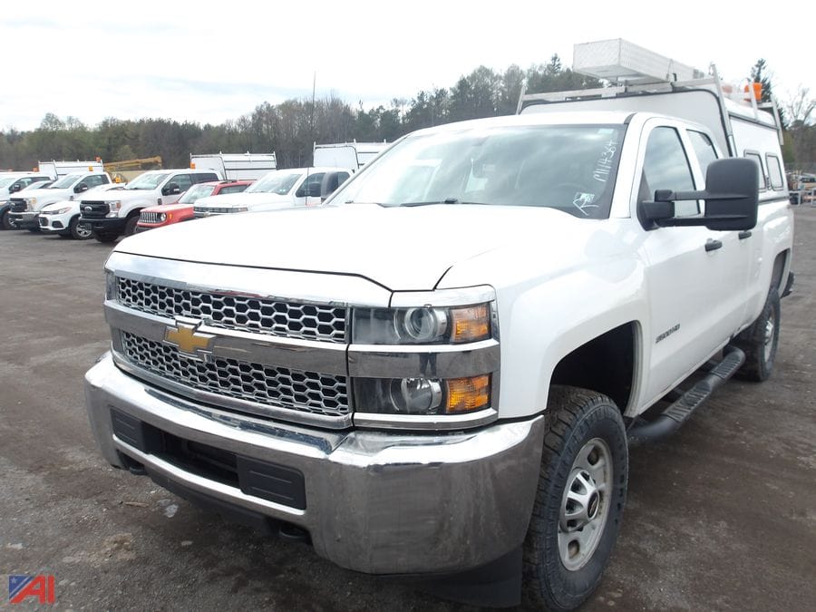 2019 Chevrolet 2500HD Equipment Image0