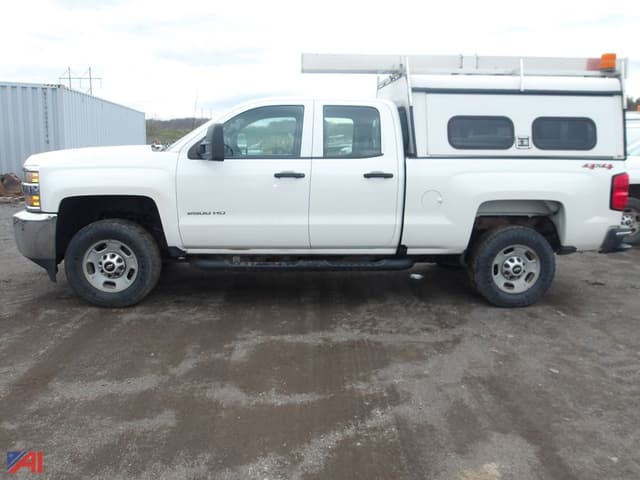 Image of Chevrolet 2500HD equipment image 1