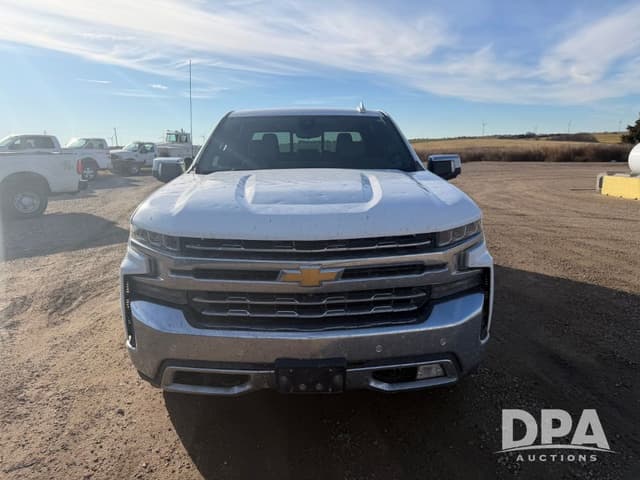 Image of Chevrolet 1500 equipment image 3